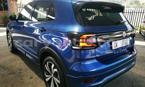 Acheter Occasion Voiture Volkswagen T-Roc Bleu à Grootfontein, Namibie Acheter Occasion Voiture Volkswagen T-Roc Bleu à Grootfontein, Namibie