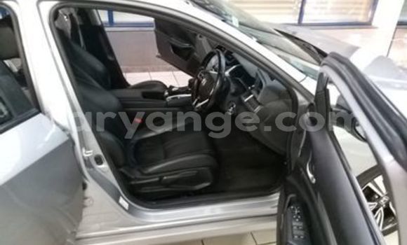 Acheter Occasion Voiture Honda Civic Gris à Swakopmund, Namibie Acheter Occasion Voiture Honda Civic Gris à Swakopmund, Namibie