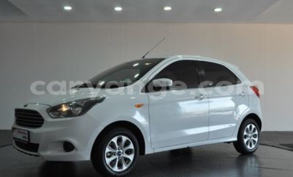 Acheter Occasion Voiture Ford F–150 Blanc à Swakopmund, Namibie Acheter Occasion Voiture Ford F–150 Blanc à Swakopmund, Namibie