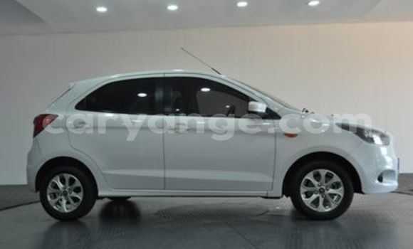 Acheter Occasion Voiture Ford F–150 Blanc à Swakopmund, Namibie Acheter Occasion Voiture Ford F–150 Blanc à Swakopmund, Namibie