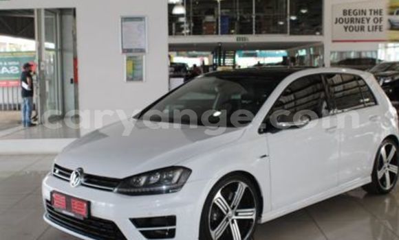 Buy Used Volkswagen Golf GTI White Car in Outjo in Kunene