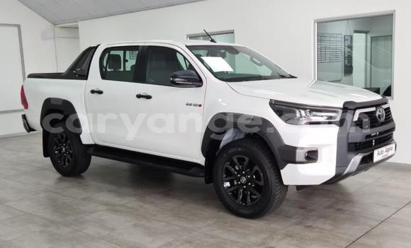 Buy Used Toyota Hilux White Car in Gobabis in Omaheke Buy Used Toyota Hilux White Car in Gobabis in Omaheke
