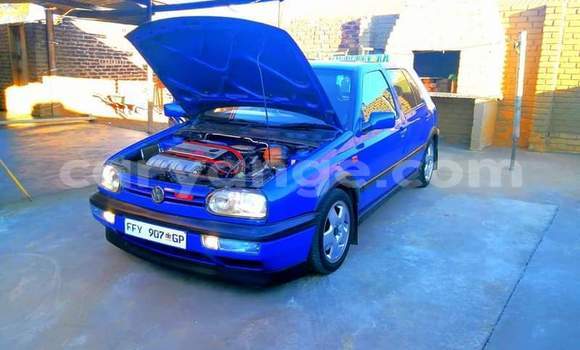 Acheter Occasion Voiture Volkswagen Golf Bleu à Windhoek, Namibie Acheter Occasion Voiture Volkswagen Golf Bleu à Windhoek, Namibie