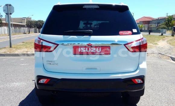 Buy Used Isuzu MU-X White Car in Karasburg in Karas Buy Used Isuzu MU-X White Car in Karasburg in Karas