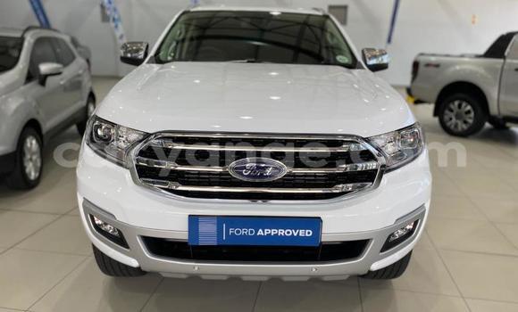 Buy Used Ford Everest White Car in Henties Bay in Erongo Buy Used Ford Everest White Car in Henties Bay in Erongo