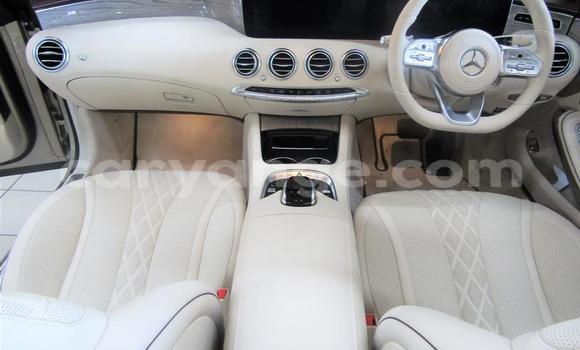 Acheter Occasion Voiture Mercedes-Benz S–Class Gris à Windhoek, Namibie Acheter Occasion Voiture Mercedes-Benz S–Class Gris à Windhoek, Namibie