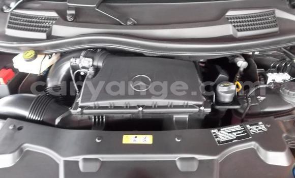 Acheter Occasion Voiture Mercedes-Benz V-klasse Gris à Windhoek, Namibie Acheter Occasion Voiture Mercedes-Benz V-klasse Gris à Windhoek, Namibie