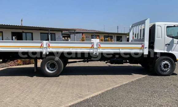 Buy Used Hino 300 Series White Truck in Windhoek in Namibia Buy Used Hino 300 Series White Truck in Windhoek in Namibia