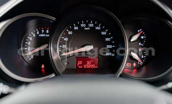 Acheter Occasion Voiture Kia Rio Blanc à Windhoek, Namibie Acheter Occasion Voiture Kia Rio Blanc à Windhoek, Namibie