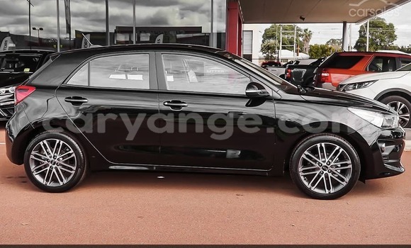 Acheter Occasion Voiture Kia Rio Noir à Windhoek, Namibie Acheter Occasion Voiture Kia Rio Noir à Windhoek, Namibie