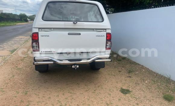 Acheter Occasion Voiture Toyota Hilux Blanc à Windhoek, Namibie Acheter Occasion Voiture Toyota Hilux Blanc à Windhoek, Namibie