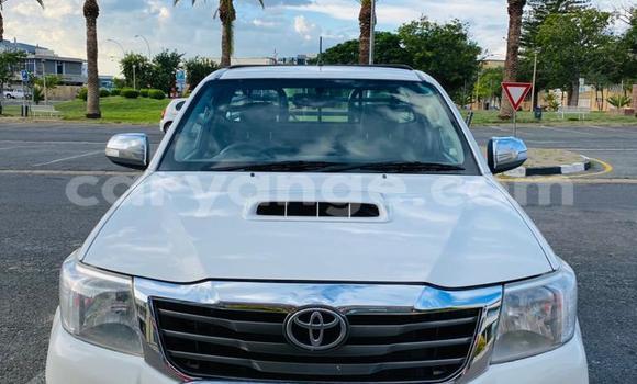 Acheter Occasion Voiture Toyota Hilux Blanc à Windhoek, Namibie Acheter Occasion Voiture Toyota Hilux Blanc à Windhoek, Namibie