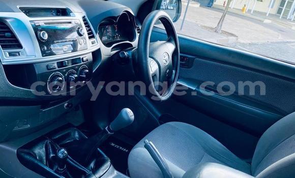 Acheter Occasion Voiture Toyota Hilux Blanc à Windhoek, Namibie Acheter Occasion Voiture Toyota Hilux Blanc à Windhoek, Namibie