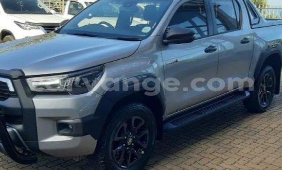 Acheter Occasion Voiture Toyota Hilux Gris à Grootfontein, Namibie
