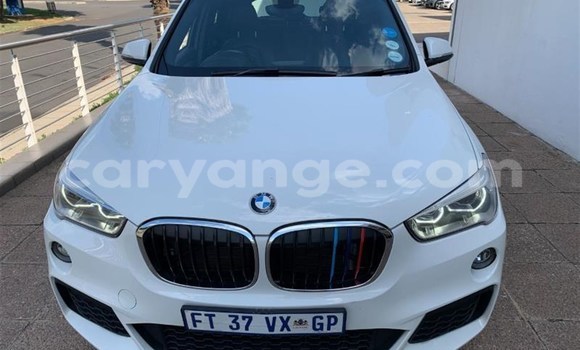 Acheter Occasion Voiture BMW X1 Blanc à Grootfontein, Namibie Acheter Occasion Voiture BMW X1 Blanc à Grootfontein, Namibie