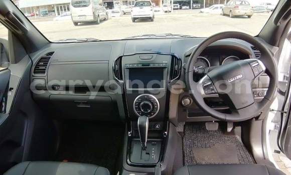 Acheter Occasion Voiture Isuzu D–MAX Blanc à Grootfontein, Namibie Acheter Occasion Voiture Isuzu D–MAX Blanc à Grootfontein, Namibie