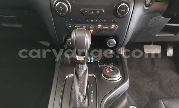 Acheter Occasion Voiture Ford Everest Rouge à Karasburg, Karas Acheter Occasion Voiture Ford Everest Rouge à Karasburg, Karas