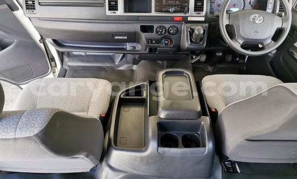 Acheter Occasion Voiture Toyota 4Runner Blanc à Windhoek, Namibie Acheter Occasion Voiture Toyota 4Runner Blanc à Windhoek, Namibie