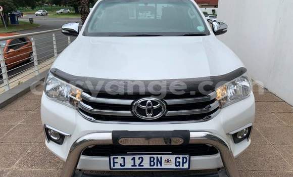 Buy Used Toyota Hilux White Car in Windhoek in Namibia Buy Used Toyota Hilux White Car in Windhoek in Namibia