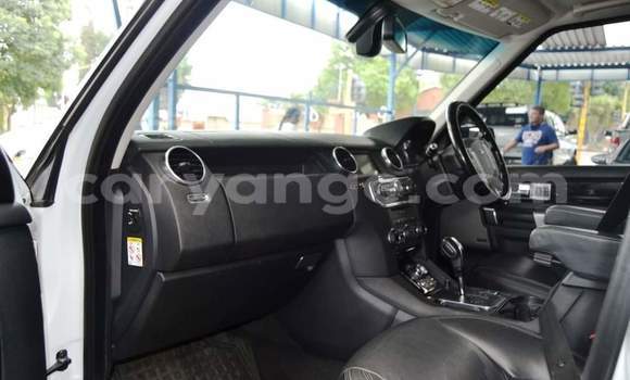 Acheter Occasion Voiture Land Rover Discovery Blanc à Leonardville, Omaheke Acheter Occasion Voiture Land Rover Discovery Blanc à Leonardville, Omaheke