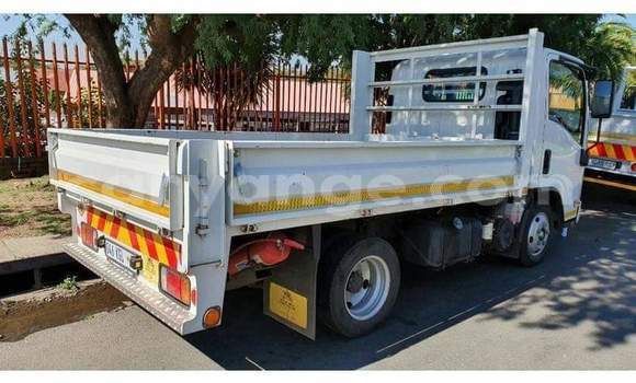 Buy Used Nissan Pickup White Car in Walvis Bay in Namibia Buy Used Nissan Pickup White Car in Walvis Bay in Namibia