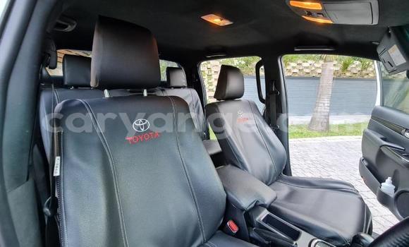 Acheter Occasion Voiture Toyota Hilux Blanc à Grootfontein, Namibie Acheter Occasion Voiture Toyota Hilux Blanc à Grootfontein, Namibie