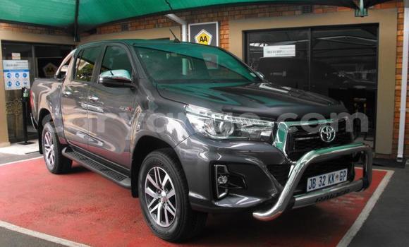 Buy Used Toyota Hilux Silver Car in Grootfontein in Namibia