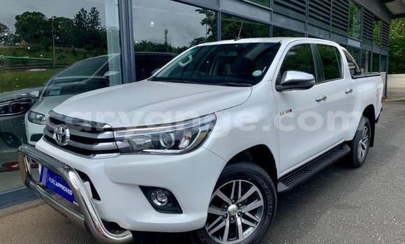 Buy Used Toyota Hilux White Car in Gobabis in Omaheke Buy Used Toyota Hilux White Car in Gobabis in Omaheke