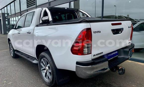 Buy Used Toyota Hilux White Car in Gobabis in Omaheke Buy Used Toyota Hilux White Car in Gobabis in Omaheke