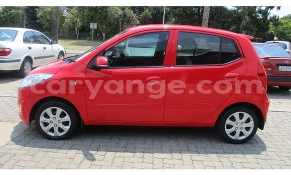 Acheter Occasion Voiture Hyundai i10 Rouge à Walvis Bay, Namibie Acheter Occasion Voiture Hyundai i10 Rouge à Walvis Bay, Namibie