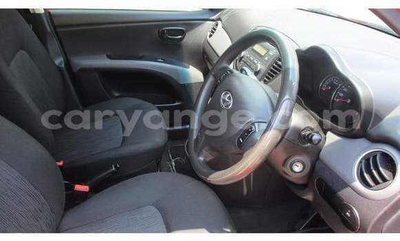 Acheter Occasion Voiture Hyundai i10 Rouge à Walvis Bay, Namibie Acheter Occasion Voiture Hyundai i10 Rouge à Walvis Bay, Namibie