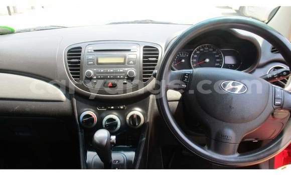 Acheter Occasion Voiture Hyundai i10 Rouge à Walvis Bay, Namibie Acheter Occasion Voiture Hyundai i10 Rouge à Walvis Bay, Namibie