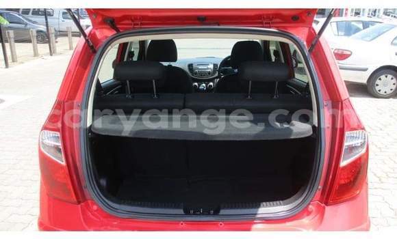 Acheter Occasion Voiture Hyundai i10 Rouge à Walvis Bay, Namibie Acheter Occasion Voiture Hyundai i10 Rouge à Walvis Bay, Namibie