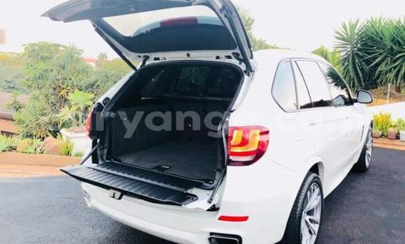 Acheter Occasion Voiture BMW X5 Blanc à Warmbad, Karas Acheter Occasion Voiture BMW X5 Blanc à Warmbad, Karas