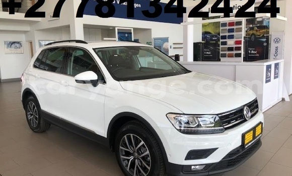 Buy Used Volkswagen Tiguan White Car in Windhoek in Namibia Buy Used Volkswagen Tiguan White Car in Windhoek in Namibia