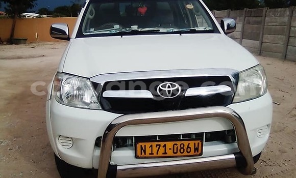 Buy Used Toyota Hilux White Car in Windhoek in Namibia