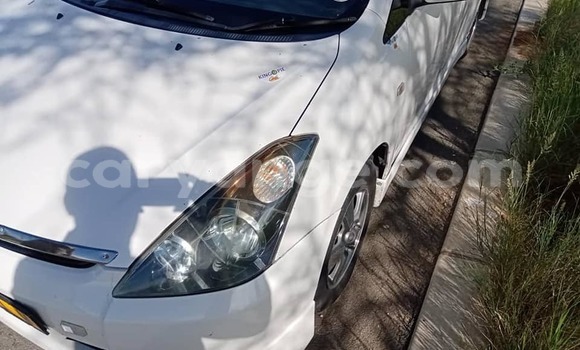 Buy Used Toyota Wish White Car in Windhoek in Namibia Buy Used Toyota Wish White Car in Windhoek in Namibia