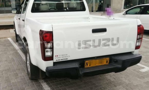 Buy Used Nissan NP 300 White Car in Windhoek in Namibia Buy Used Nissan NP 300 White Car in Windhoek in Namibia