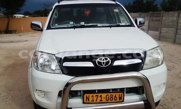 Acheter Occasion Voiture Toyota Hilux Blanc à Windhoek, Namibie Acheter Occasion Voiture Toyota Hilux Blanc à Windhoek, Namibie