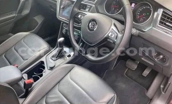 Acheter Occasion Voiture Volkswagen Tiguan Gris à Windhoek, Namibie Acheter Occasion Voiture Volkswagen Tiguan Gris à Windhoek, Namibie