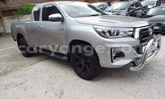 Buy Used Toyota Hilux Silver Car in Windhoek in Namibia
