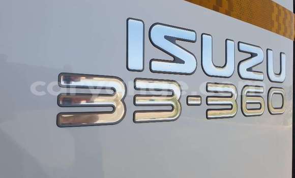 Acheter Occasion Utilitaire Isuzu FTR 850 Blanc à Windhoek, Namibie Acheter Occasion Utilitaire Isuzu FTR 850 Blanc à Windhoek, Namibie