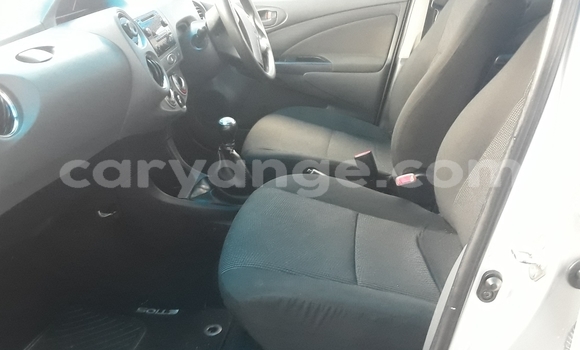 Acheter Occasion Voiture Toyota Etios Gris à Windhoek, Namibie Acheter Occasion Voiture Toyota Etios Gris à Windhoek, Namibie