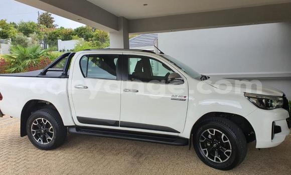 Acheter Occasion Voiture Toyota Hilux Blanc à Grootfontein, Namibie Acheter Occasion Voiture Toyota Hilux Blanc à Grootfontein, Namibie