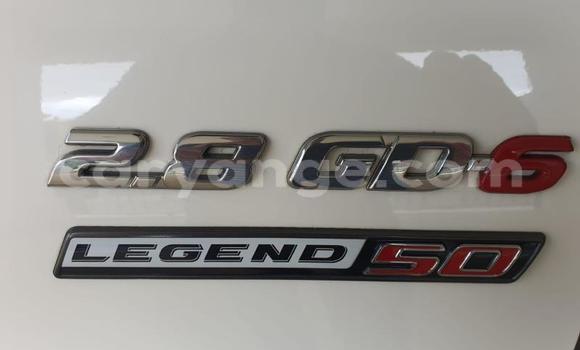 Acheter Occasion Voiture Toyota Hilux Blanc à Grootfontein, Namibie Acheter Occasion Voiture Toyota Hilux Blanc à Grootfontein, Namibie