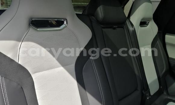 Buy Used Land Rover Range Rover Blue Car in Karasburg in Karas Buy Used Land Rover Range Rover Blue Car in Karasburg in Karas