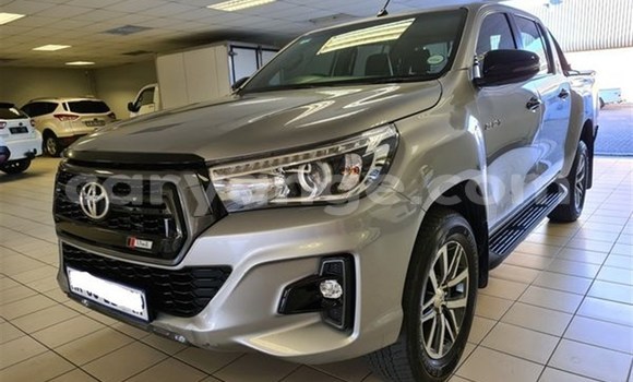 Buy Used Toyota Hilux Silver Car in Karasburg in Karas