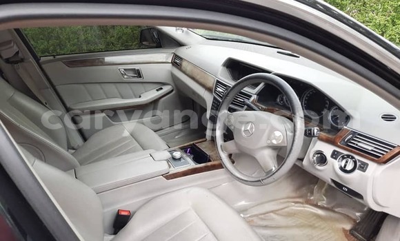 Buy Used Mercedes-Benz E-Classe Black Car in Arandis in Kunene Buy Used Mercedes-Benz E-Classe Black Car in Arandis in Kunene