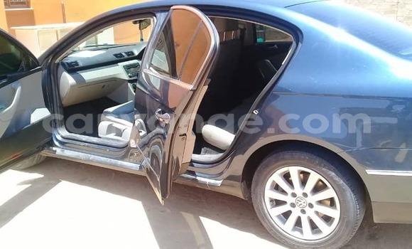 Buy Used Volkswagen Passat Blue Car in Arandis in Kunene Buy Used Volkswagen Passat Blue Car in Arandis in Kunene