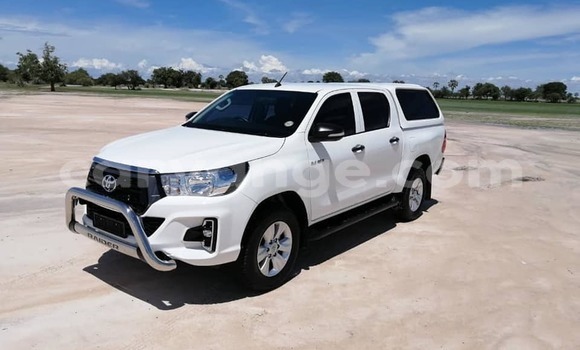 Buy Used Toyota Hilux White Car in Arandis in Kunene Buy Used Toyota Hilux White Car in Arandis in Kunene
